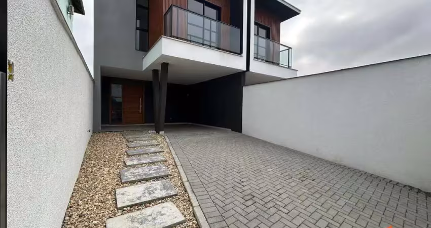 Casa com 3 quartos à venda na Rua Presidente Arthur Bernardes, 263, Floresta, Joinville