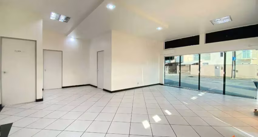 Sala comercial para alugar na Rua Miosotes, 1581, Fátima, Joinville