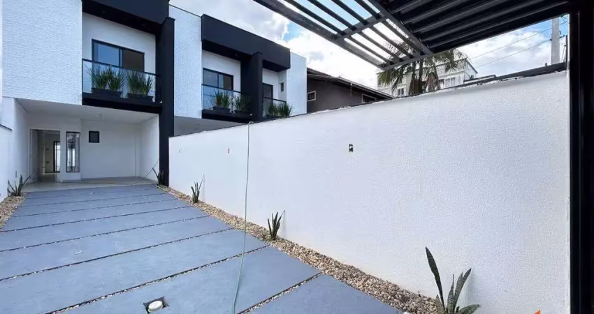 Casa com 3 quartos à venda na Rua Rudolf Baumer, 764, Vila Nova, Joinville