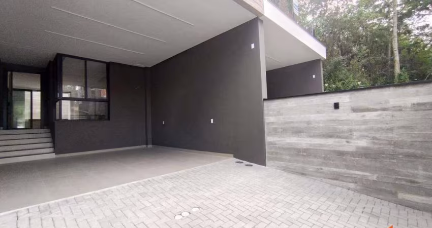 Casa com 3 quartos no Anita Garibaldi em Joinville