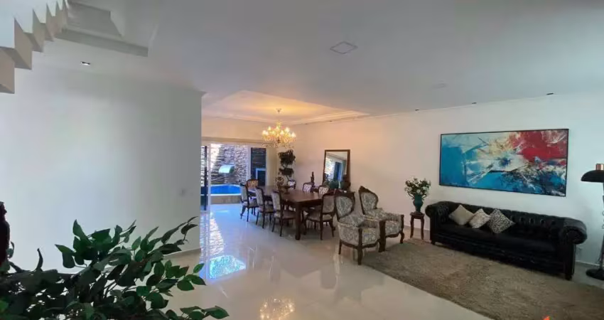 Casa com 5 quartos para alugar na Rua Ignácio A da Maia, 200, Boa Vista, Joinville