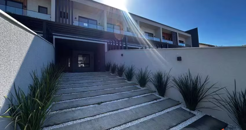 Casa com 3 quartos à venda na Rua Guaporé, 492, São Marcos, Joinville