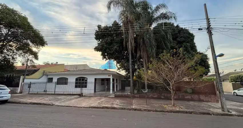 Casa com 3 quartos à venda na Rua Flamboyant, 160, Parque Palmeiras, Maringá