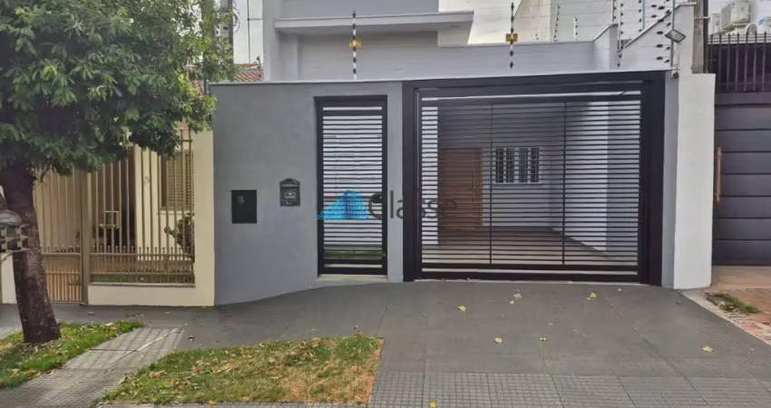 Casa com 3 quartos à venda na Rua Pioneiro Raul Parandiuc, 42, Residencial Moreschi, Maringá