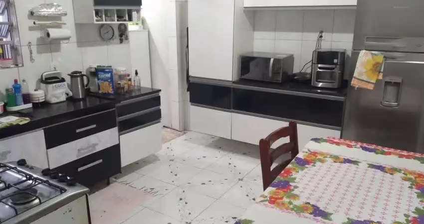 Casa térrea no jardim das maravilhas por 308 mil !!!