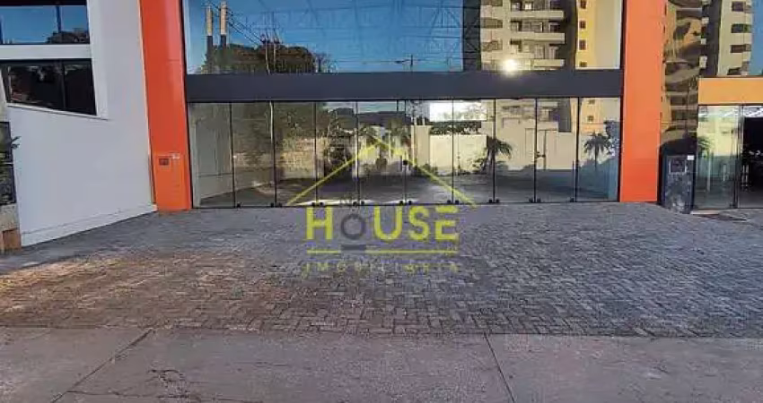 Salão comercial em lugar priveligiado com grande movimenção com 2 banheiros frente ampla, loteament
