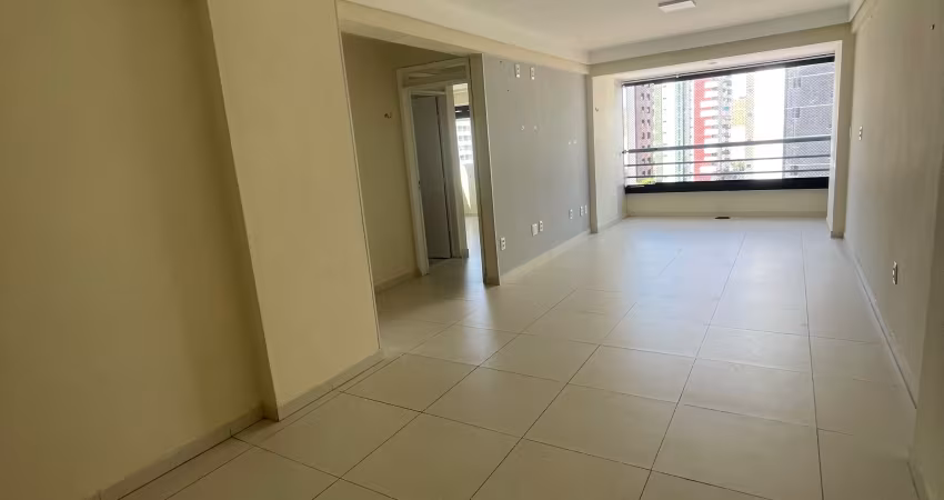 Imóvel único, em localização privilegiada, com 03 quartos e 03 banheiros