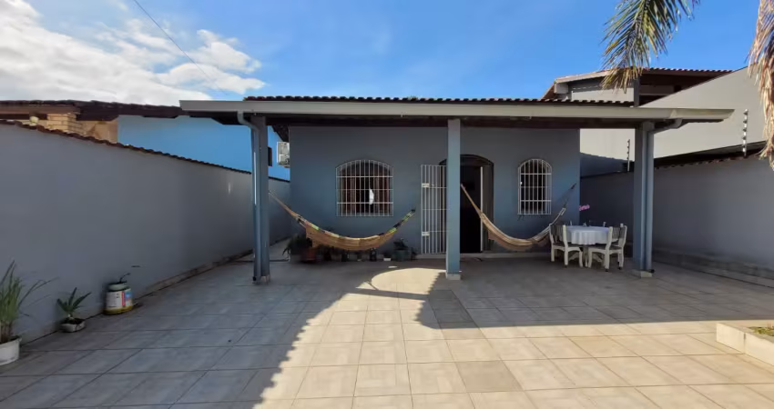 Casa com edícula a venda com 3 quartos na vista linda em bertioga