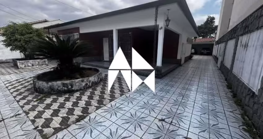 Casa com 3 quartos à venda na Rua Gonçalves Ledo, Liberdade, Resende
