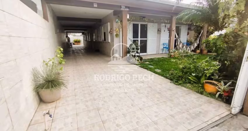Sobrado com piscina a 130m do mar  balneário caravelas matinhos pr