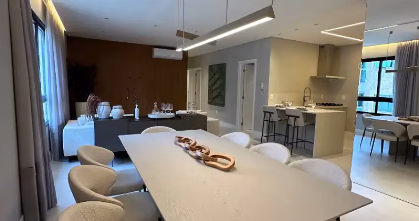 Apartamento decorado e mobiliado - showroom em meia praia - itapema/sc