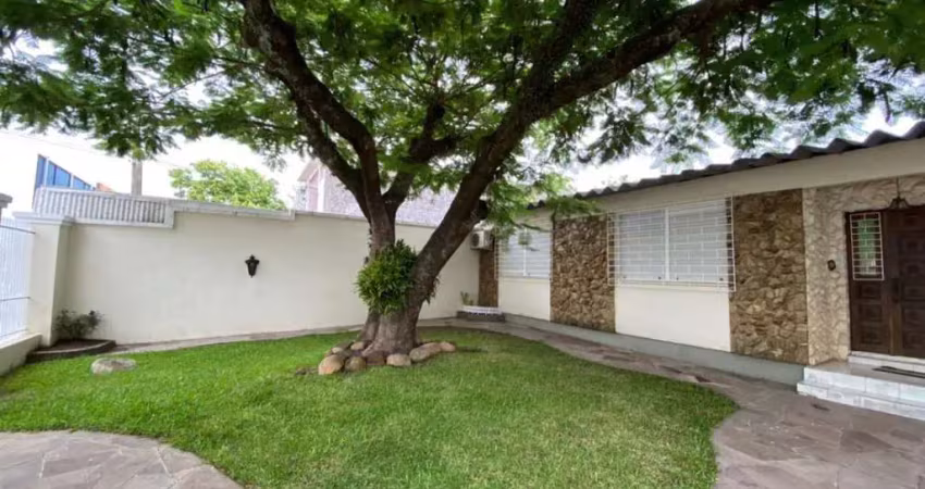 Casa com 3 quartos à venda na Avenida Polar, 45, Jardim Floresta, Porto Alegre