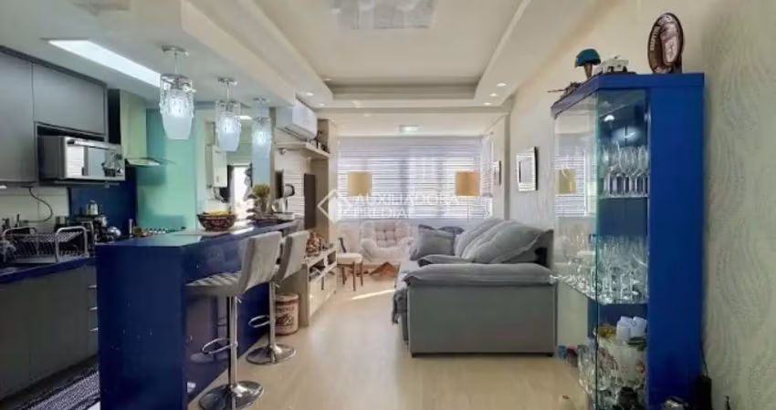 Apartamento com 2 quartos à venda na Rua Castro Alves, 141, Independência, Porto Alegre