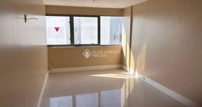 Sala comercial à venda na Avenida Assis Brasil, 4600, São Sebastião, Porto Alegre