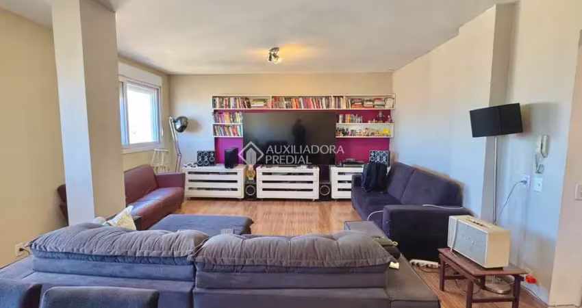 Apartamento com 3 quartos à venda na Rua Duque de Caxias, 1304, Centro Histórico, Porto Alegre