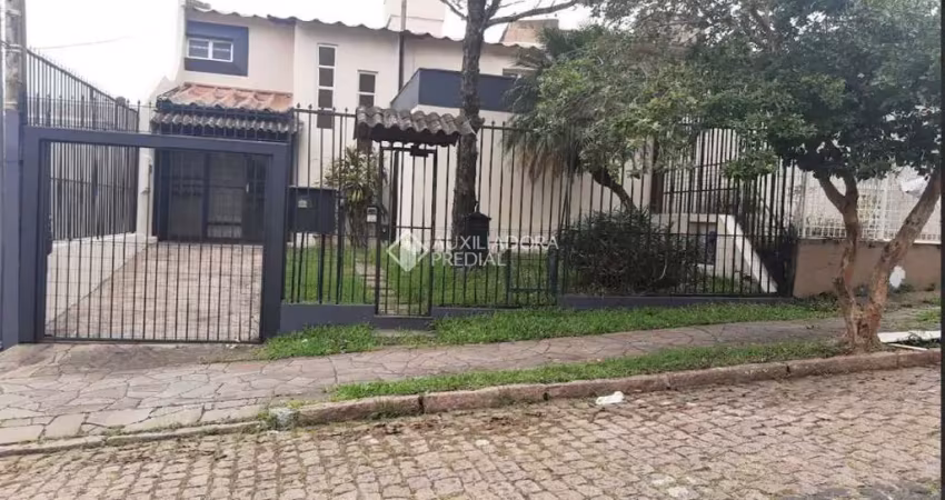 Casa com 3 quartos à venda na Rua Vital Brasil, 210, Jardim Itu Sabará, Porto Alegre