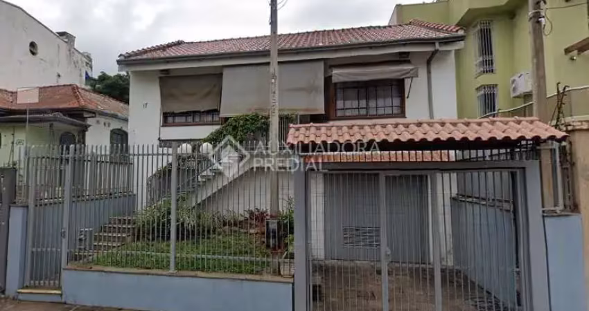 Casa com 3 quartos à venda na Rua Ricalde Marques, 17, Jardim São Pedro, Porto Alegre