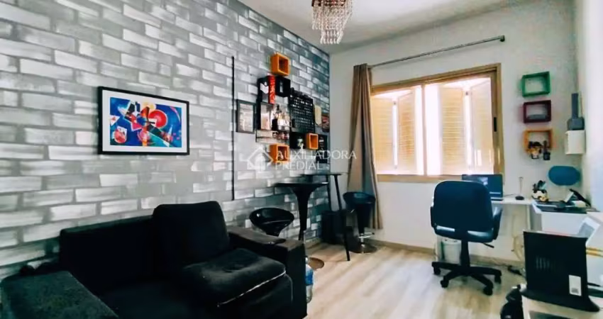 Apartamento com 1 quarto à venda na Avenida Cristóvão Colombo, 1746, Floresta, Porto Alegre