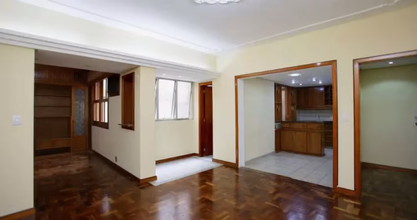 Apartamento com 3 quartos à venda na Rua Tomaz Flores, 247, Independência, Porto Alegre