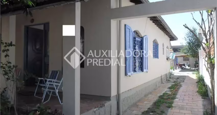 Casa em condomínio fechado com 4 quartos à venda na Rua Coronel Massot, 910, Camaquã, Porto Alegre