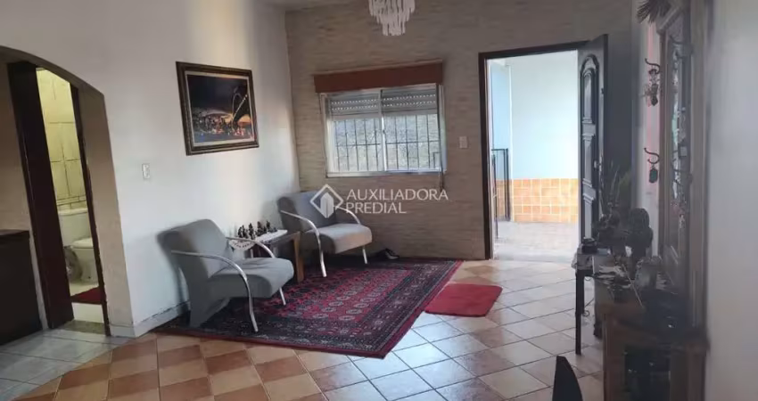 Casa em condomínio fechado com 5 quartos à venda na Rua Marechal Humberto de Alencar Castelo Branco, 1024, Aparecida, Alvorada
