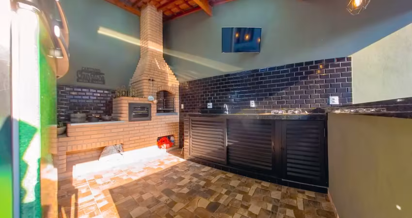 Casa ampla à venda com 3 quartos e área gourmet no jardim são pedro em araras - sp