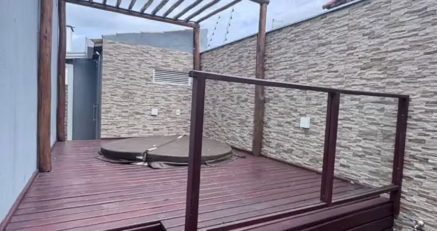Casa 3 quartos com suíte, jacuzzi privativa e energia solar — condomínio fechado na av. maria lacerda