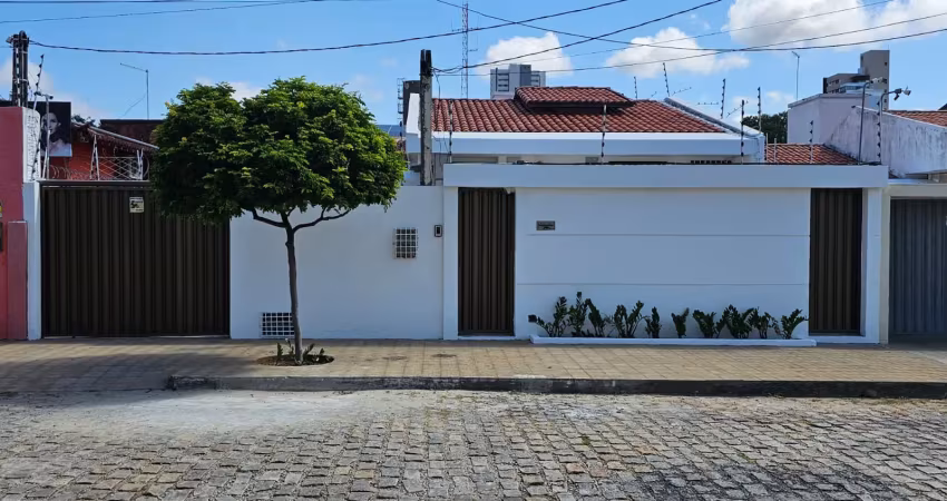 Casa reformada com 3 quartos e suíte em lagoa nova – 176m²
