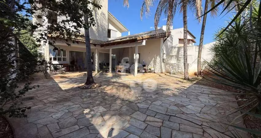Sobrado à venda, 305 m² por r$ 1.550.000,00 - jardim karaíba - uberlândia/mg
