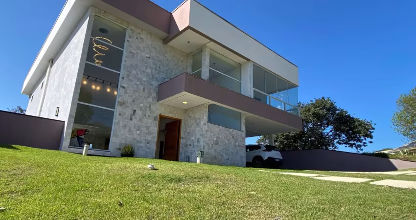 Sobsobrado com 5 suítes no recanto santa barbara - jambeiro